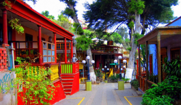 Tienda de Souvenirs Lado Izquierdo